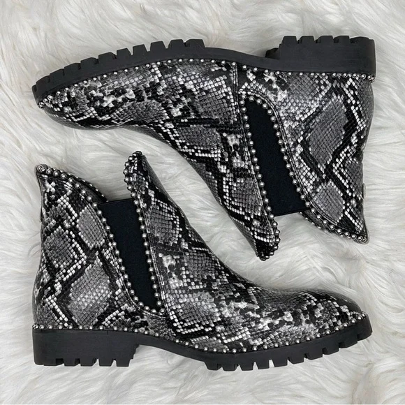 Seven Dials Black Snakeskin Ankle Booties Size 9.5 - Picture 8 of 12